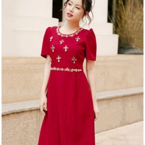Đầm suông tay ngắn cổ thuyền kết hạt xoàn sang trọng - 2736 — ảnh 1 Đầm suông tay ngắn cổ thuyền kết hạt xoàn sang trọng - 2736, ảnh 1
