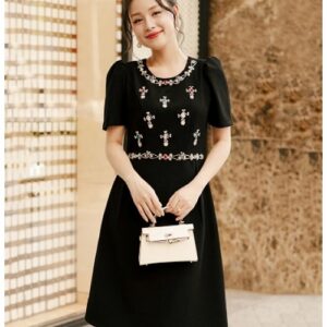 Đầm suông tay ngắn cổ thuyền kết hạt xoàn sang trọng - 2736, ảnh 2